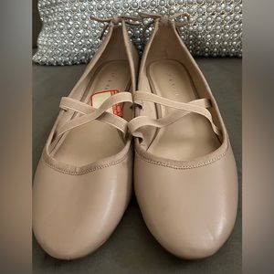 Light Tan Kelly & Katie Leather Ballet Flats Sz 10 Worn once